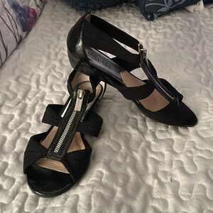 Very cute and comfy Michael Kors Black sandals.